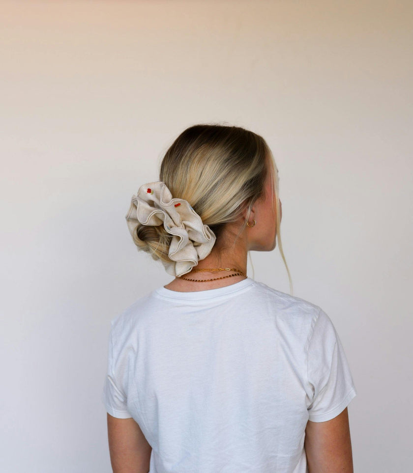 CREAM FARMERS MARKET CORSET SCRUNCHIE