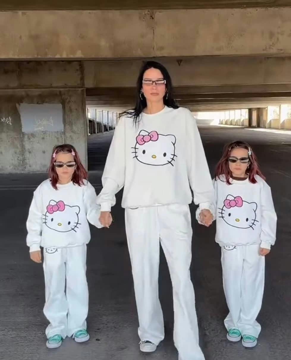 Cream Super Soft Knit Hello Kitty® Set