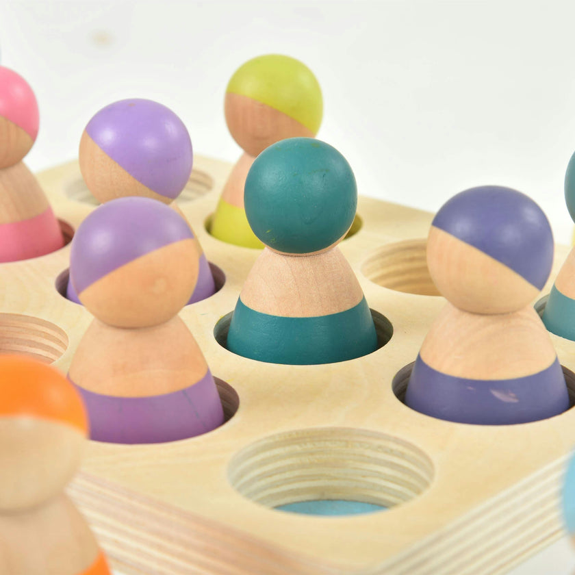 Wooden Rainbow Peg Dolls Figures 12 Piece Set