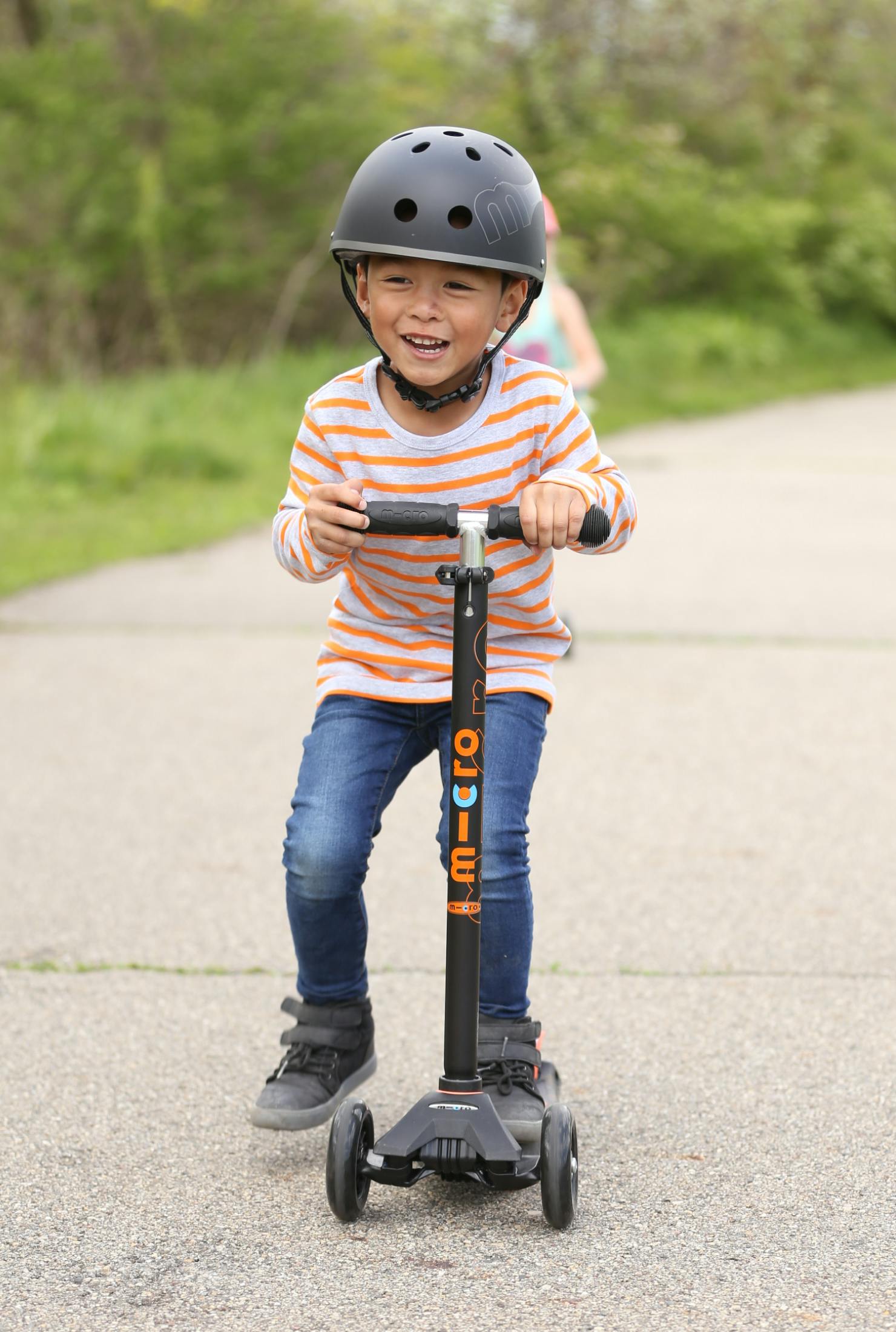 Micro Maxi LED Scooter