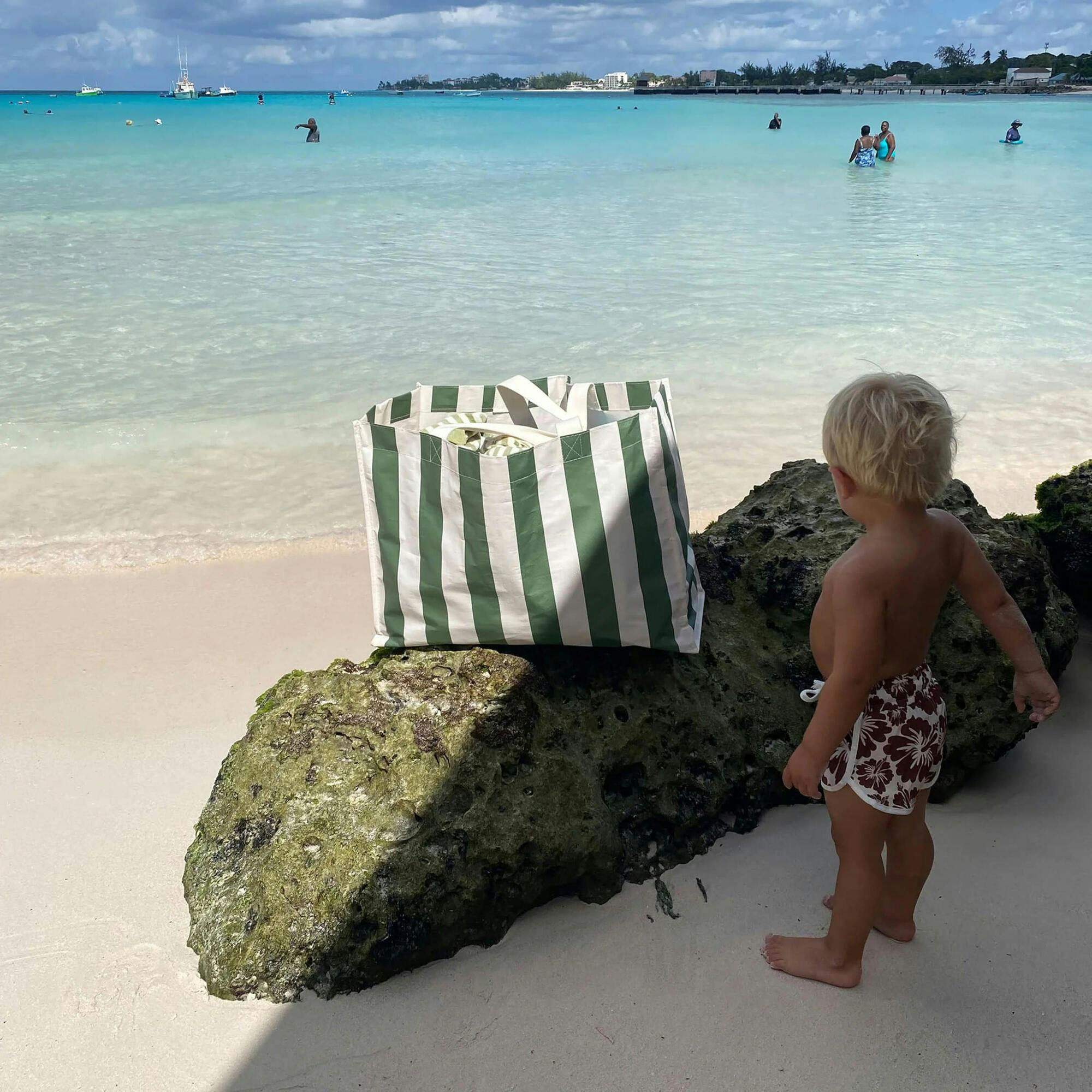 Sunnylife: Carryall Beach Bag - Vacay Olive Stripe