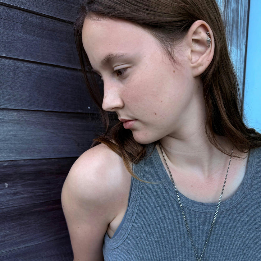 SILVER SHARK TOOTH NECKLACE