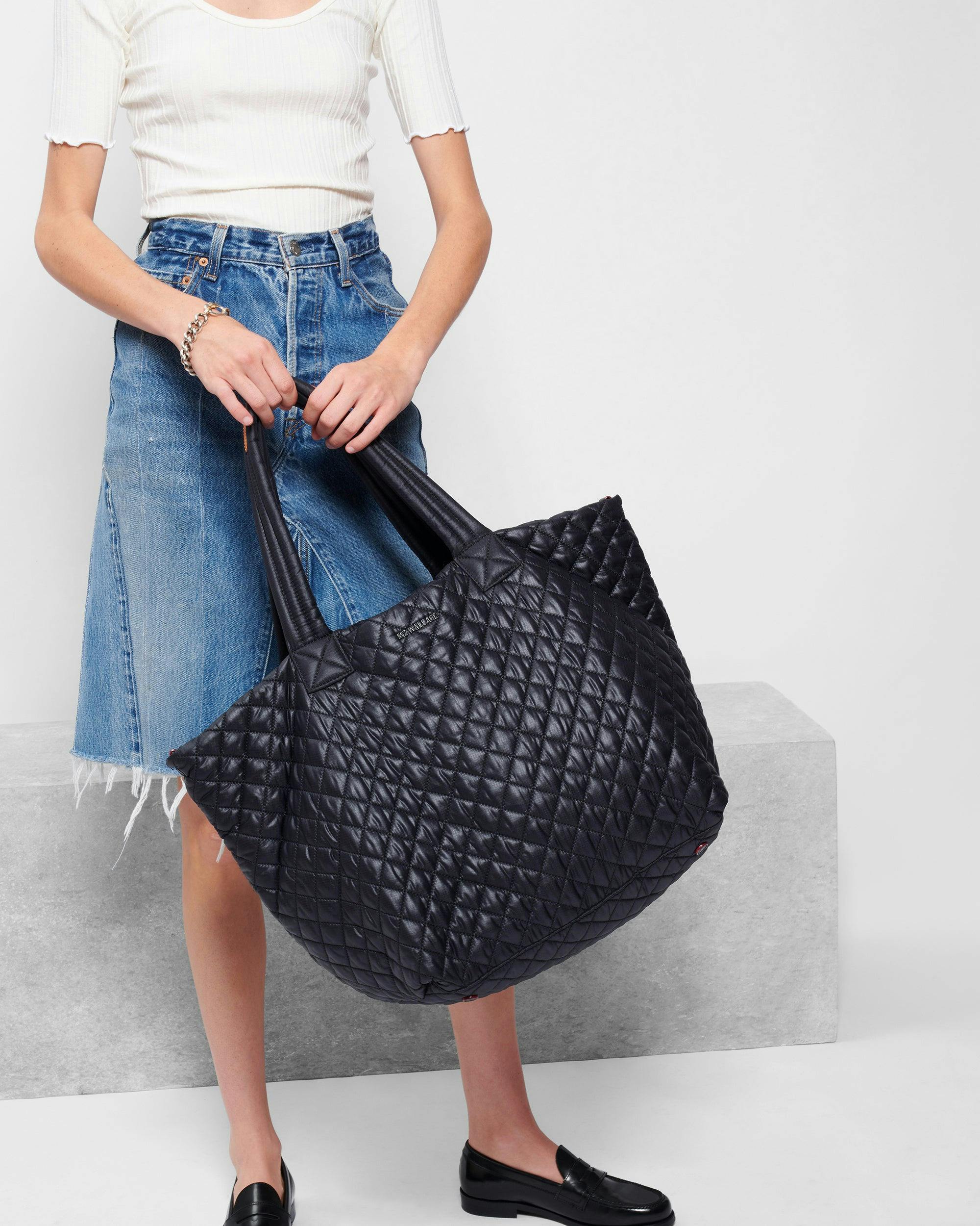 Black Large Metro Tote Deluxe