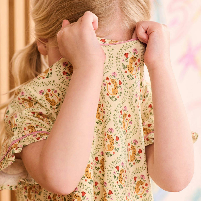 Magnetic Nightgown
