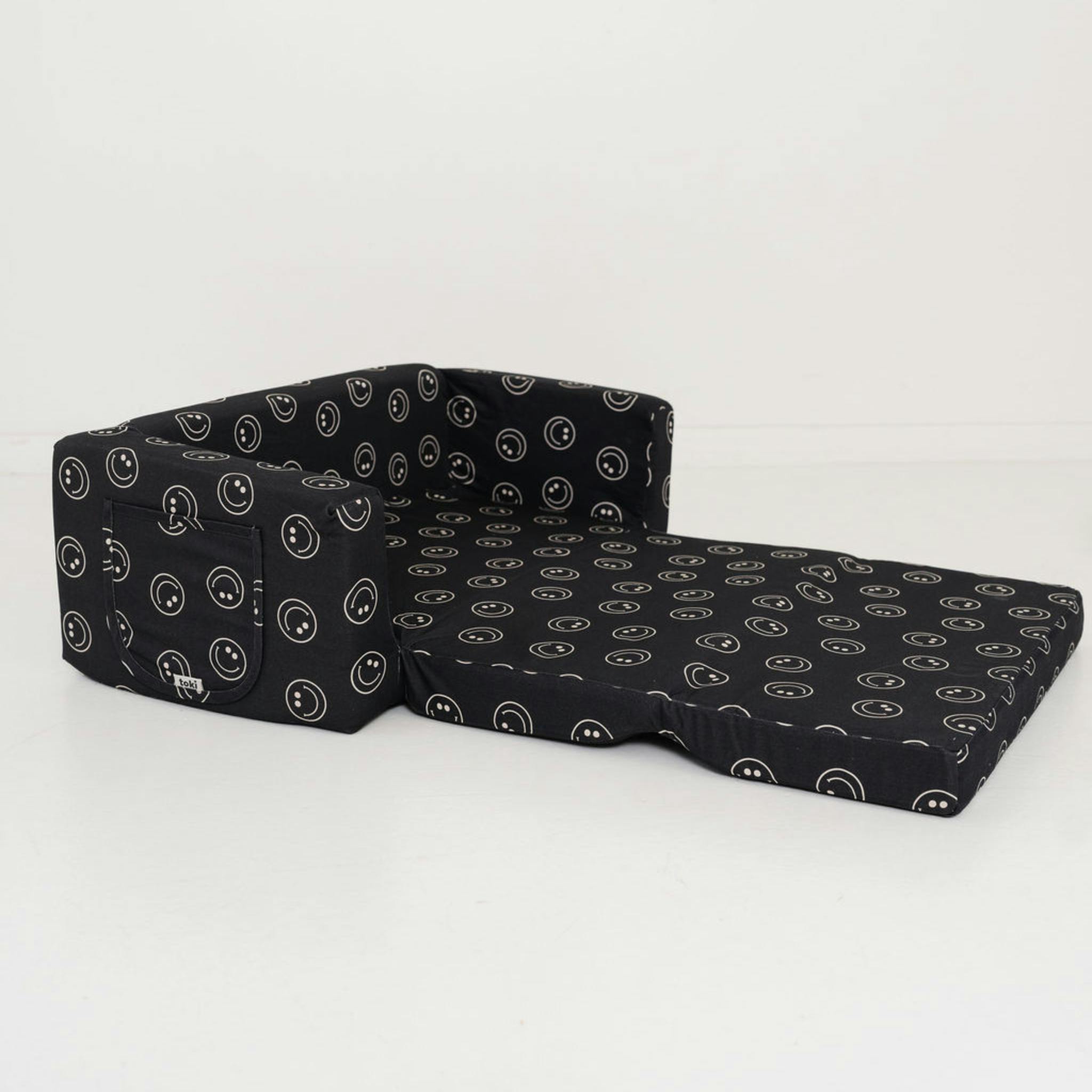 Smiles Play Couch