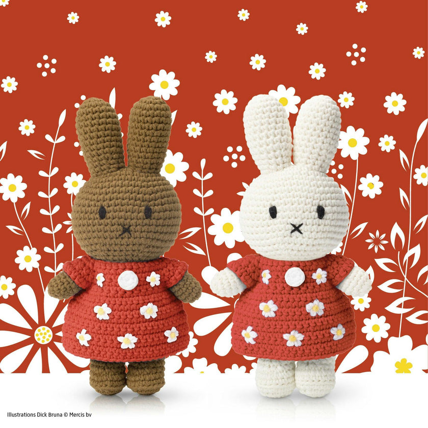 Melanie in Little Flower Crochet Dress