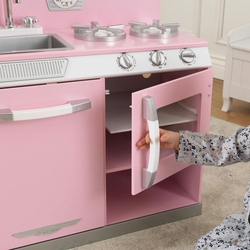 Retro Kitchen & Refrigerator