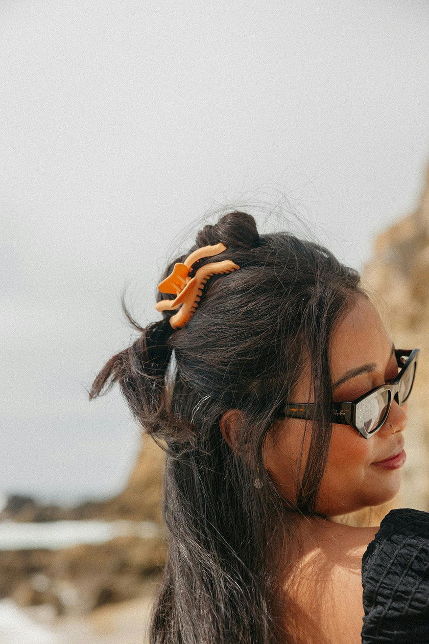KAXI WAVY MIDI HOLD EVERYTHING CLAW