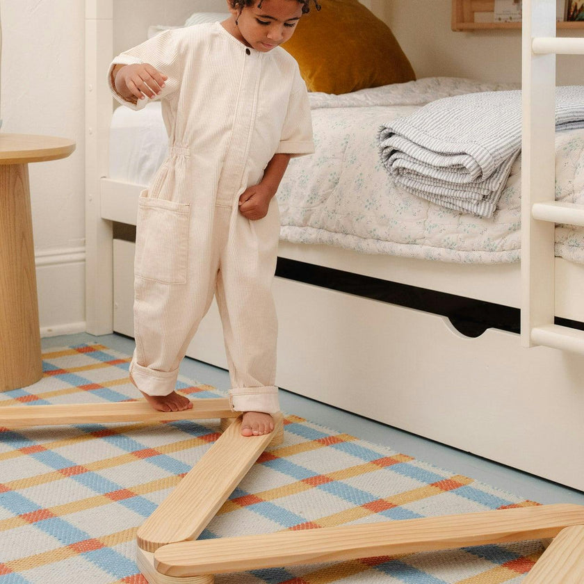 Acrobat | Balance Beam