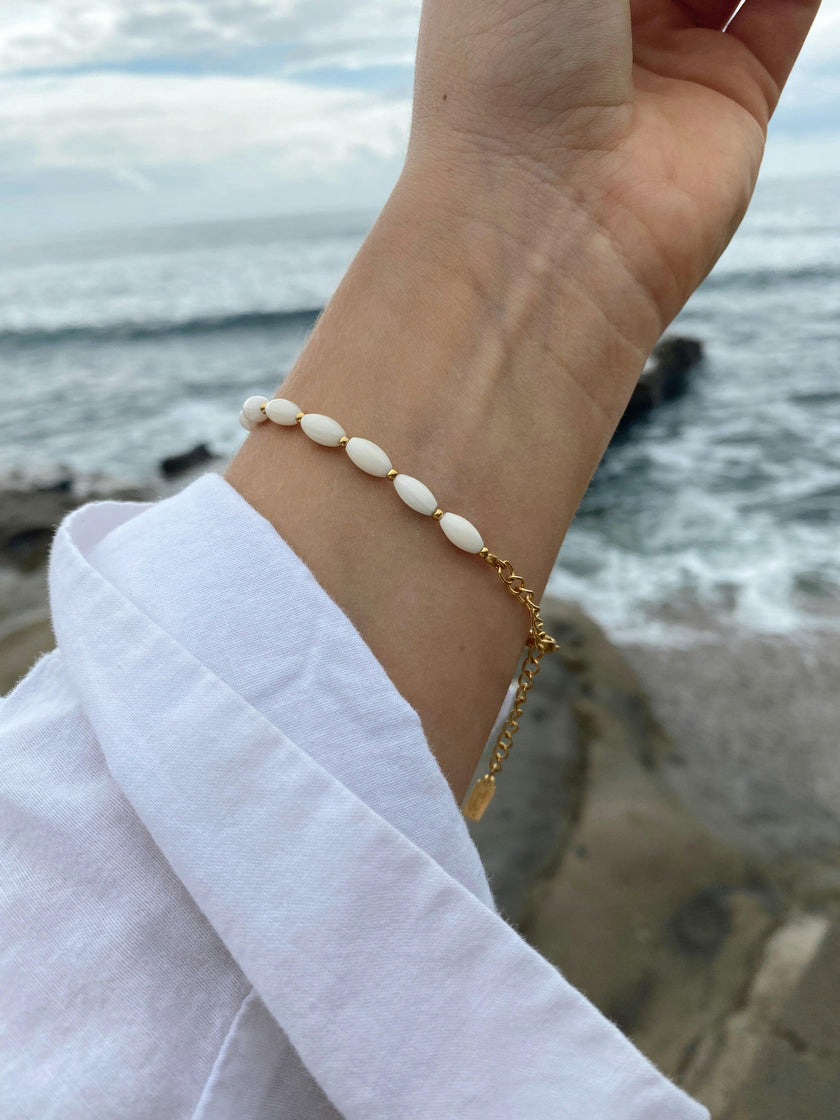 Lily Bracelet