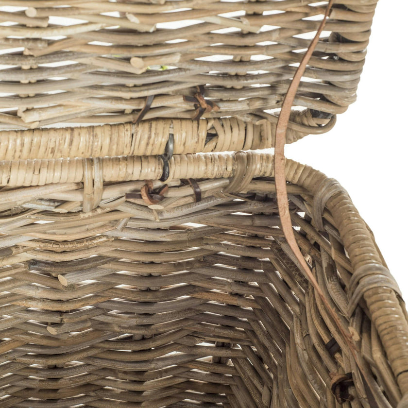 Amancio Wicker Trunk
