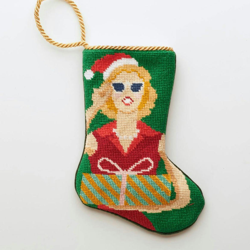 BURU: Mrs. Claus Never Looked So Good