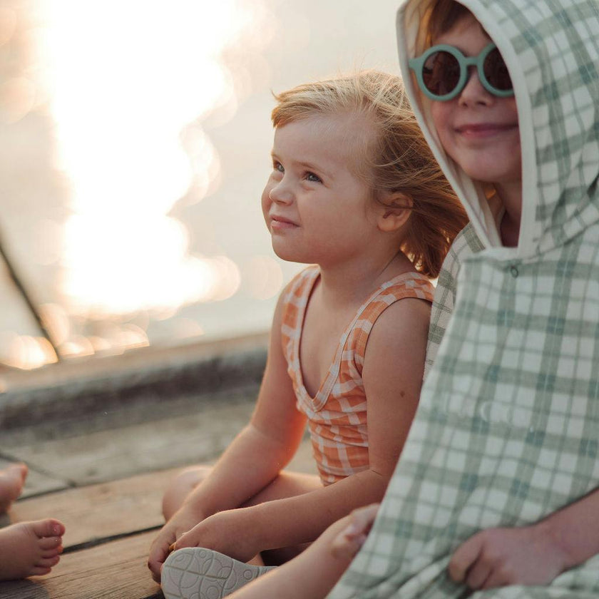 Original Round Sustainable Sunglasses | Bio-Based Bendable Polarized | Fern