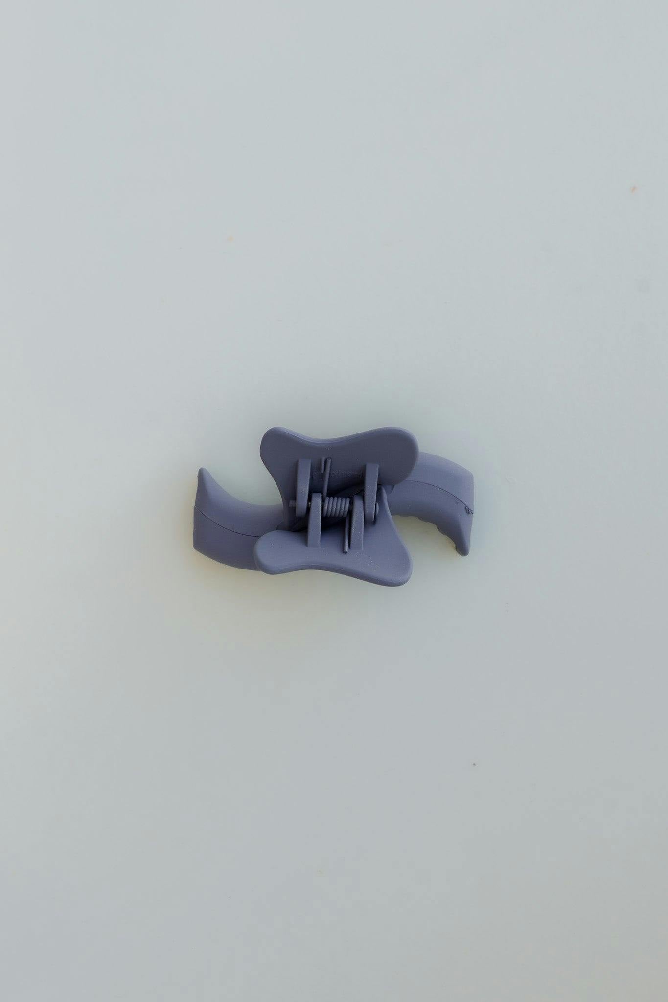 KAXI WAVY MINI HOLD EVERYTHING CLAW