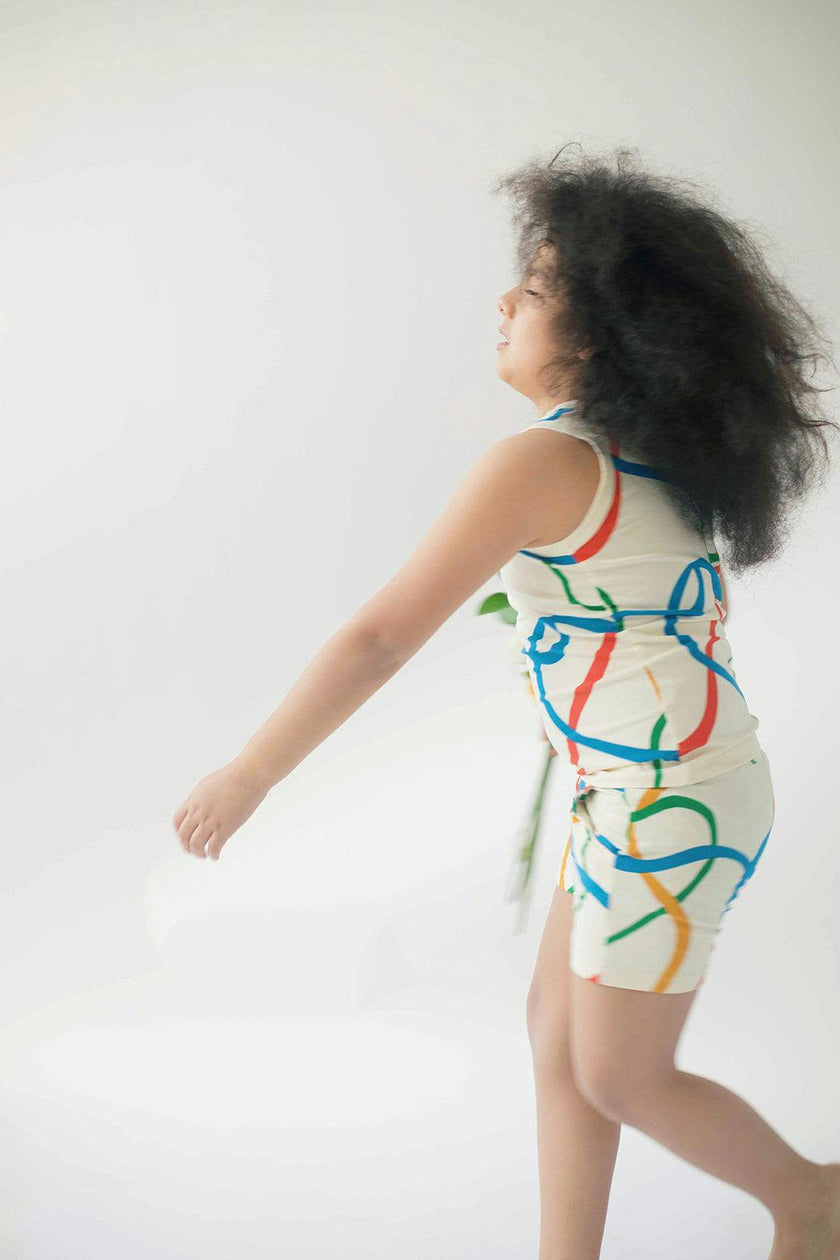Tank Set in Wavy Lines