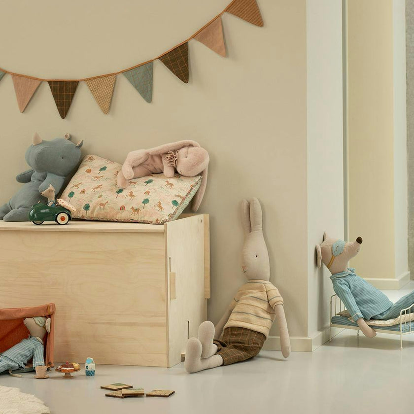 Sleeping bunny plush, Small - Powder