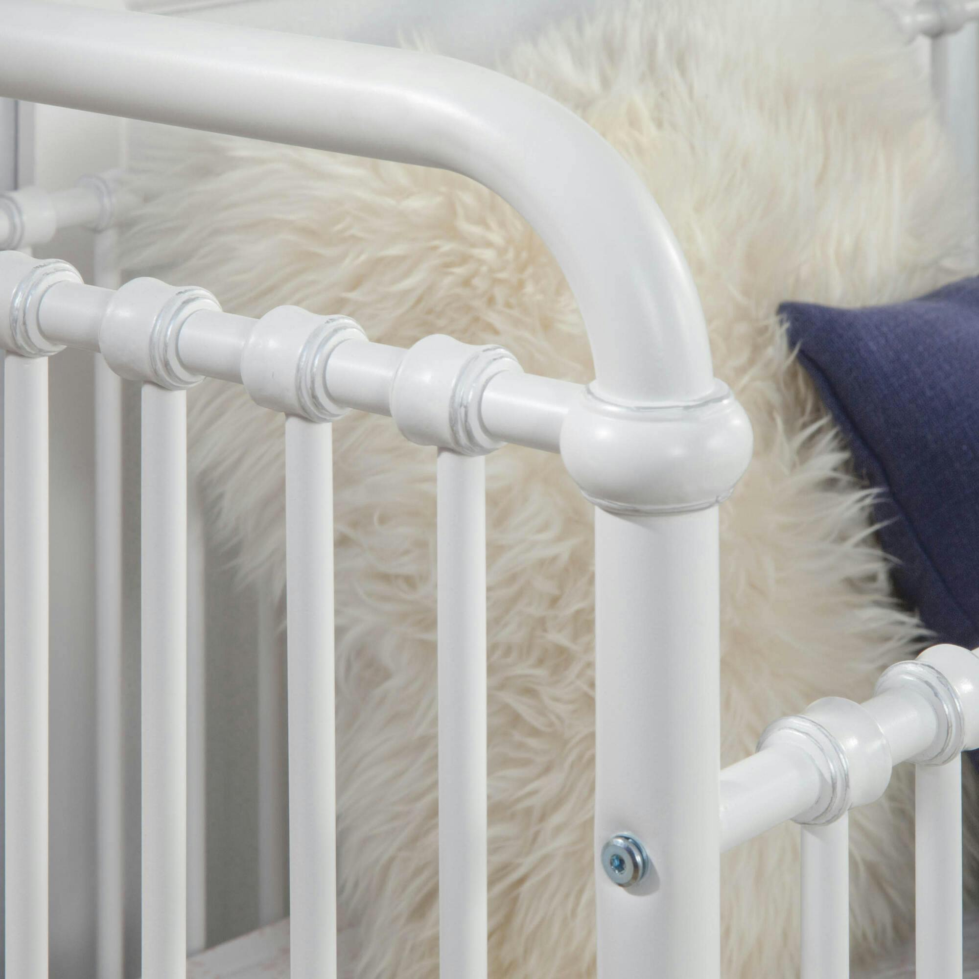 Abigail 3-in-1 Convertible Crib