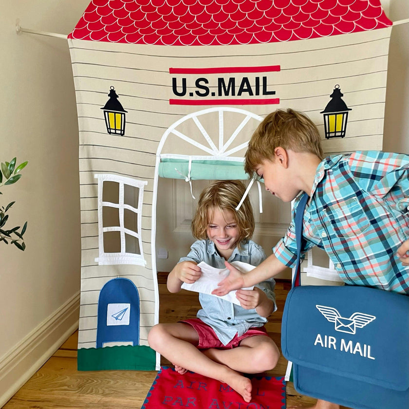 Post Office Doorway Tent with Play Accessories