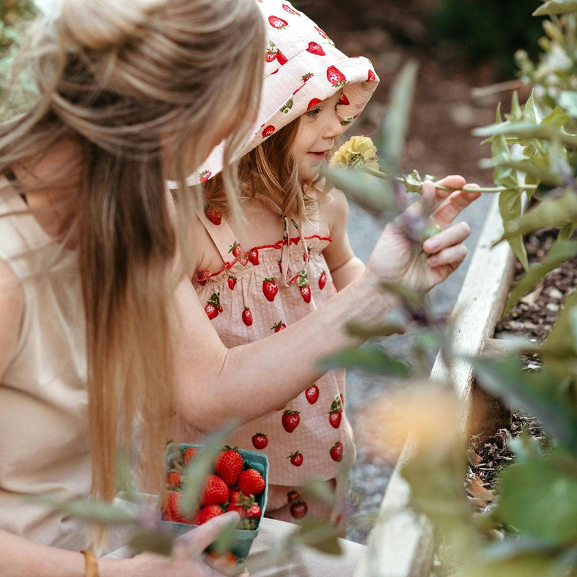 Strawberry Wide Brim Sun Bonnet