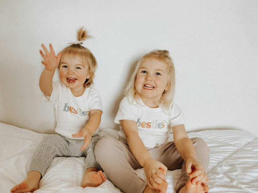 graphic tee | besties