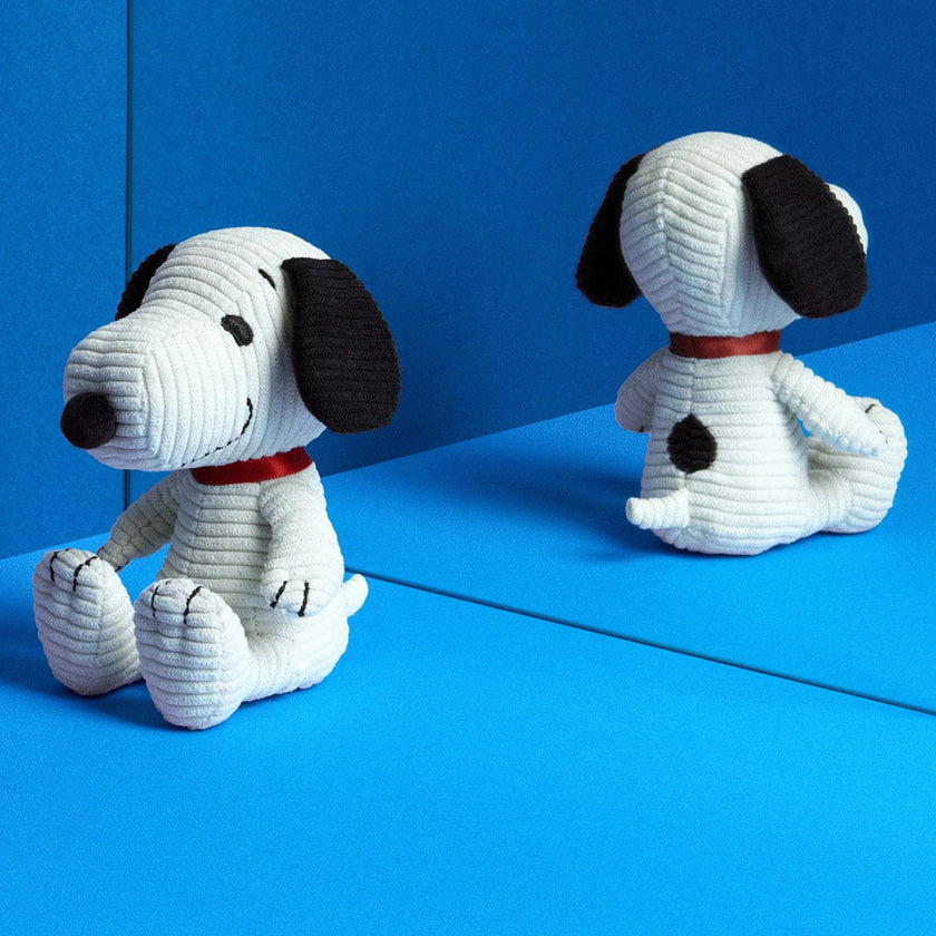 PEANUTS SNOOPY Sitting Corduroy Cream in Giftbox 11"