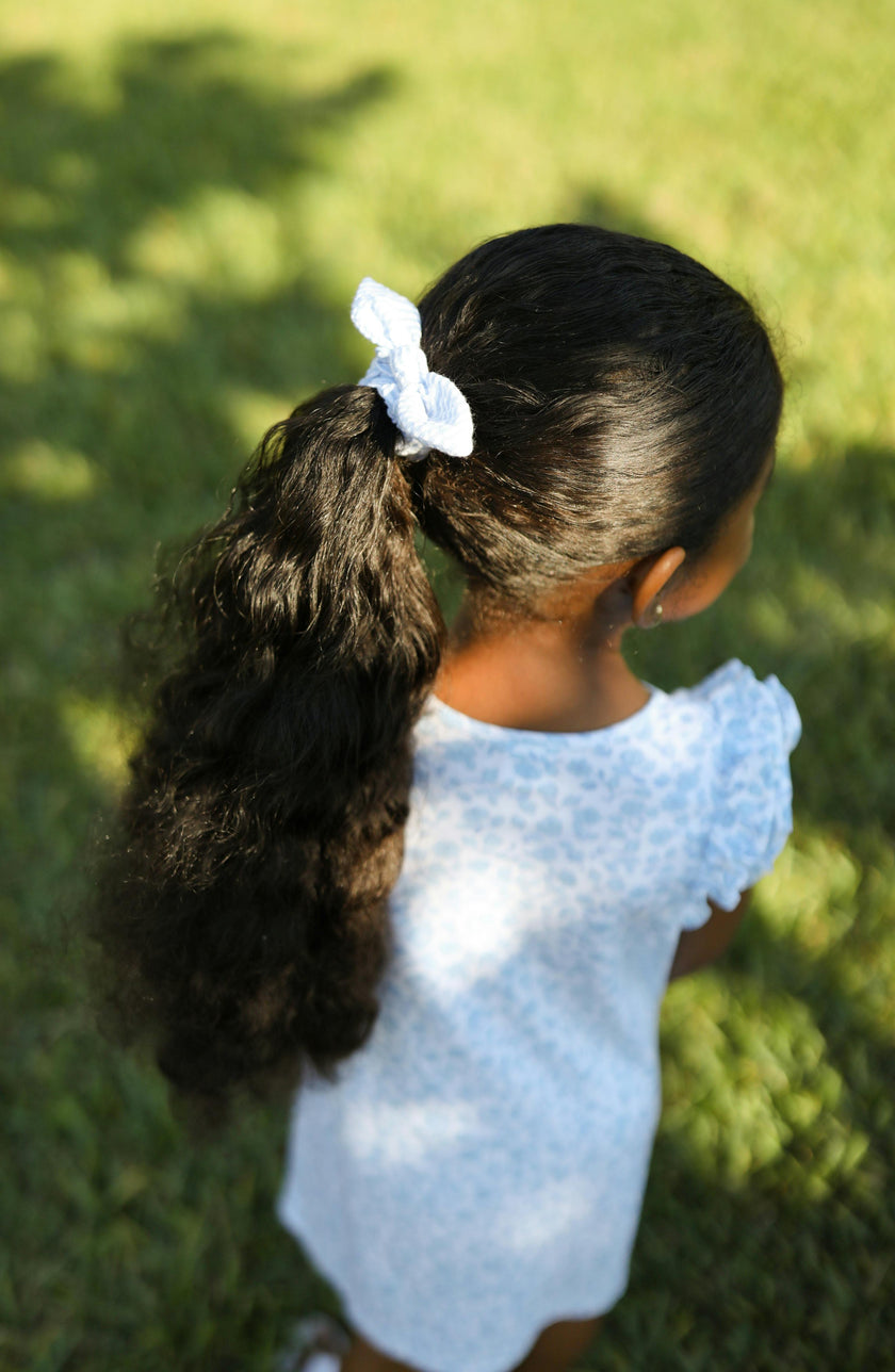 Seersucker Bow Scrunchie, Blue/White