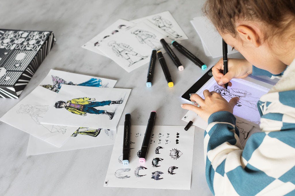 Manga - Rechargeable Led Light Pad - Create Your Manga Characters - 10y+