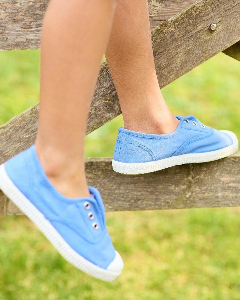Hampton Canvas Plum Plimsolls in Ice Blue
