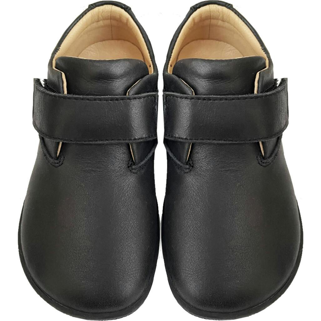 Oliver Leather, Black