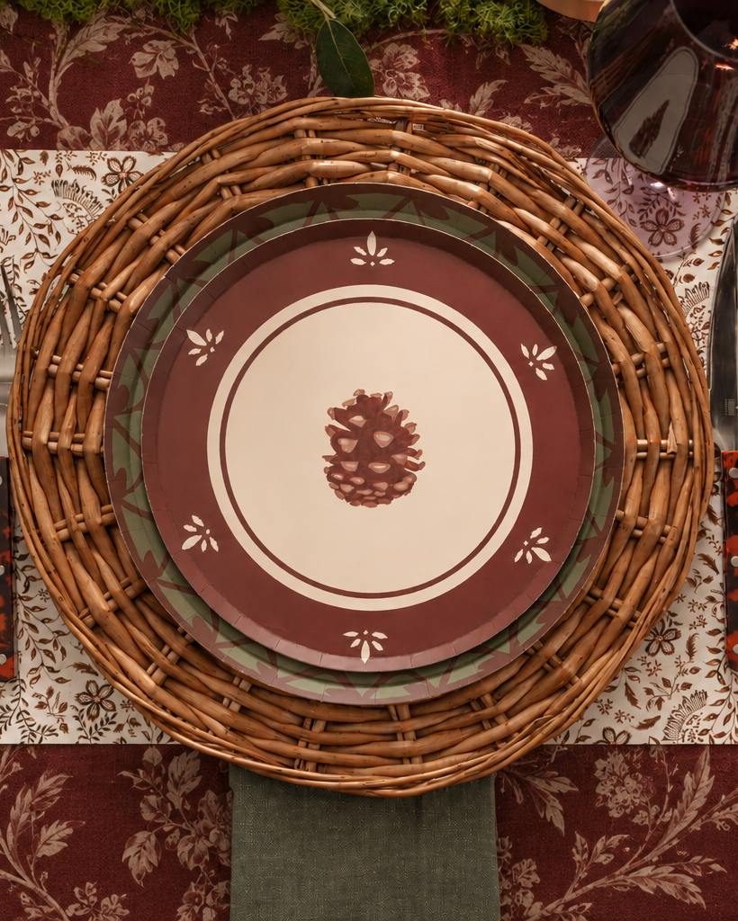 Maison Appetizer Plate Set in Pinecone