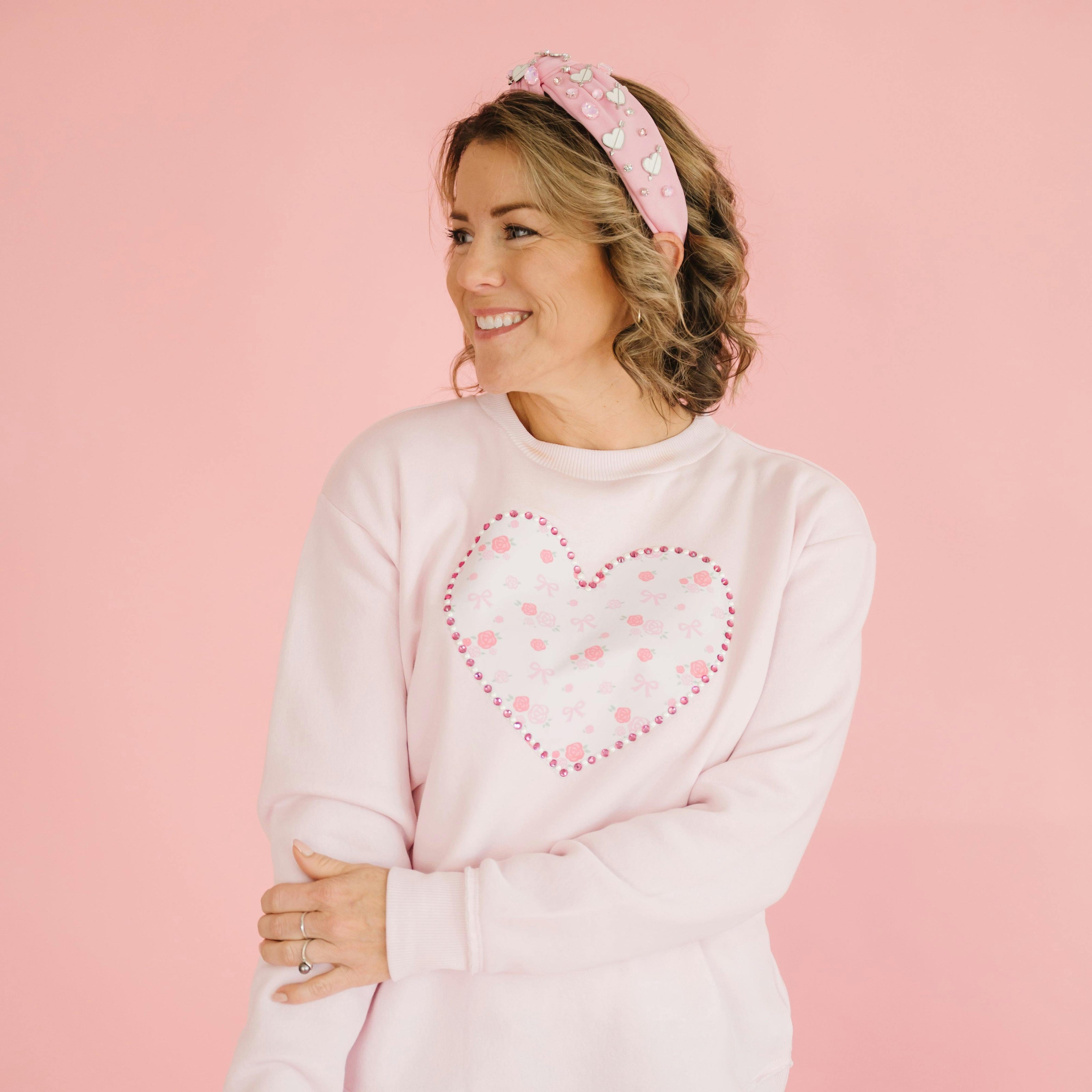 Dainty Rose Pearl Heart Patch Women's Sweatshirt