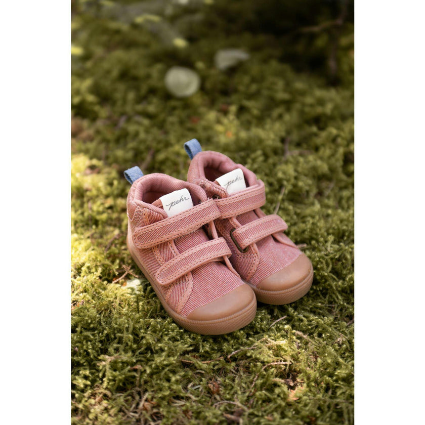 Field Trip Sneaker, Pink