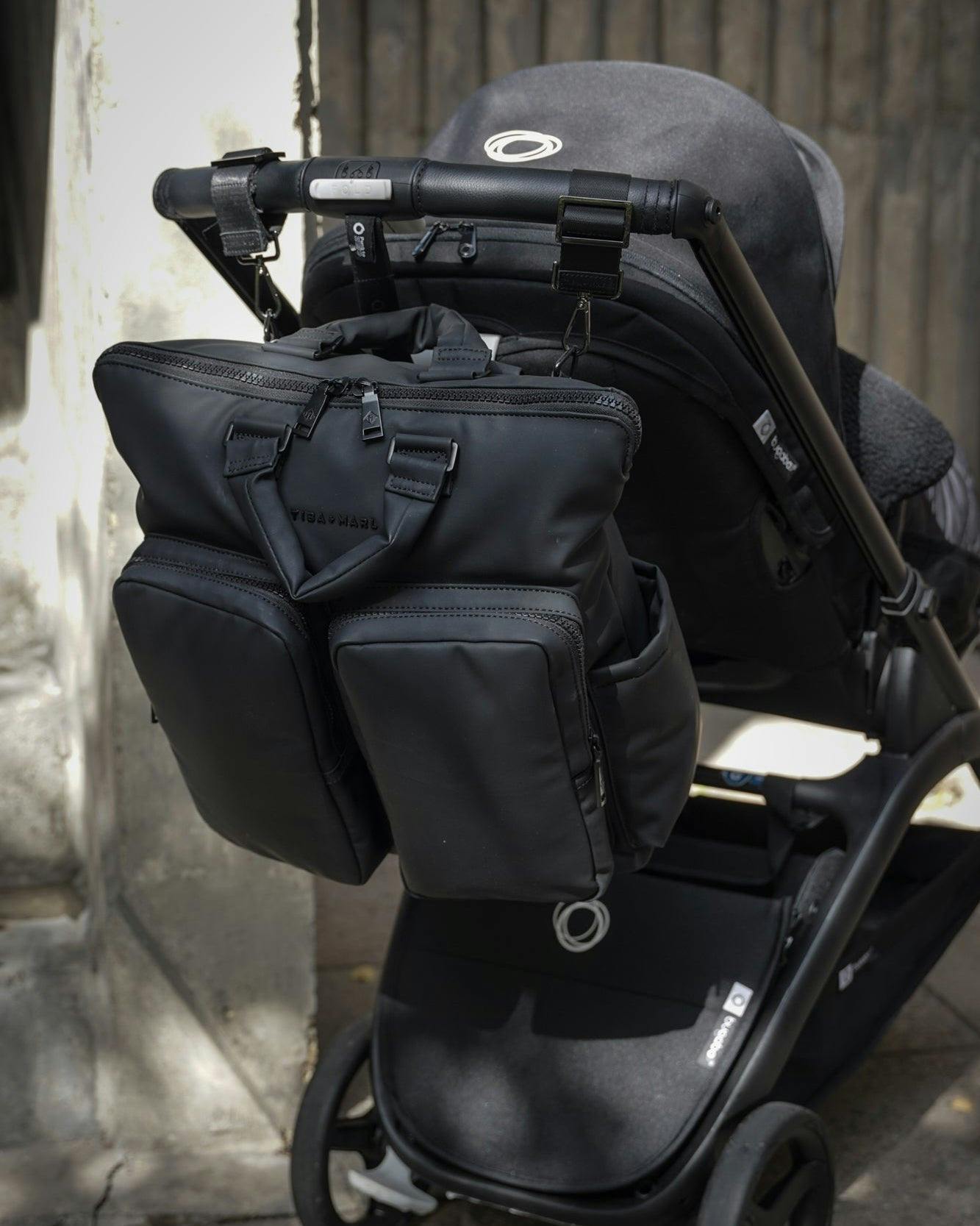 Ozzy Changing Tote / Backpack 2.0 Matte Black