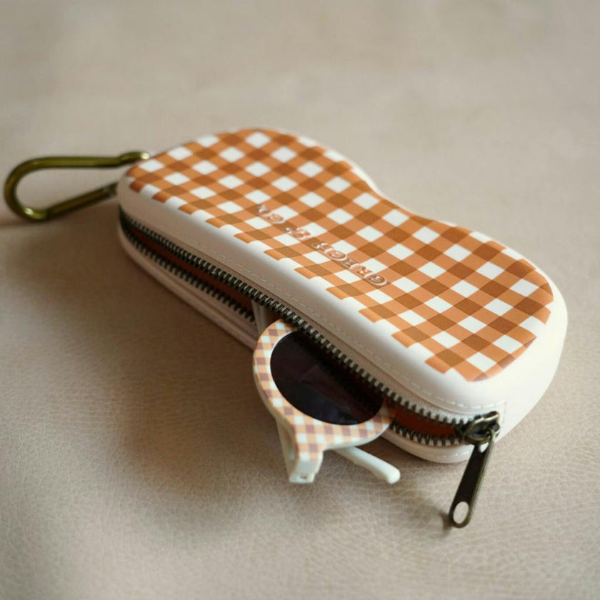 Zip + Go Case | Sienna Gingham