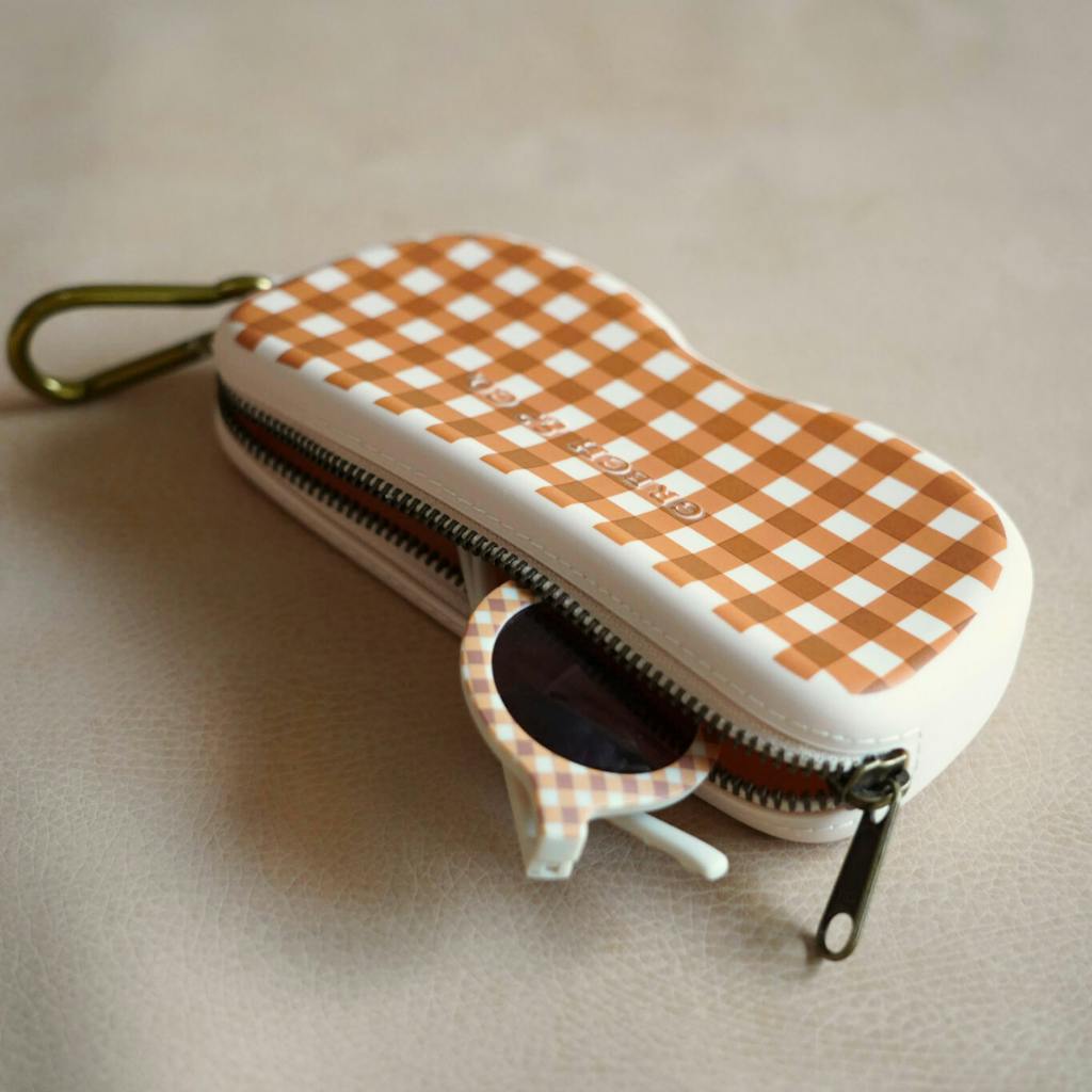 Zip + Go Case | Sienna Gingham