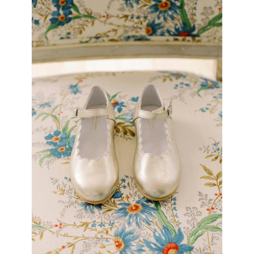 Gold Leather Girl Scallop Mary Jane Shoes