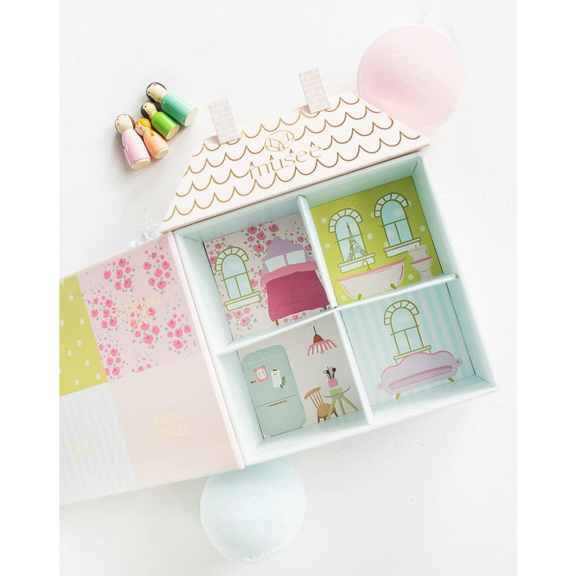 Dollhouse Gift Set
