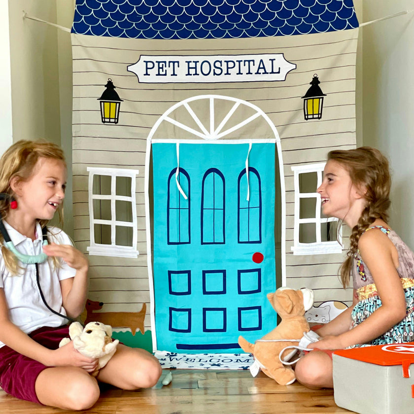 Pet Hospital Doorway Tent with Play Accessories