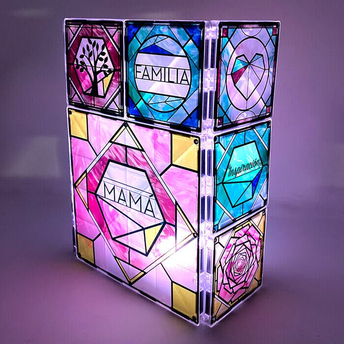Magna-Tiles® Love For Mamá Luminary