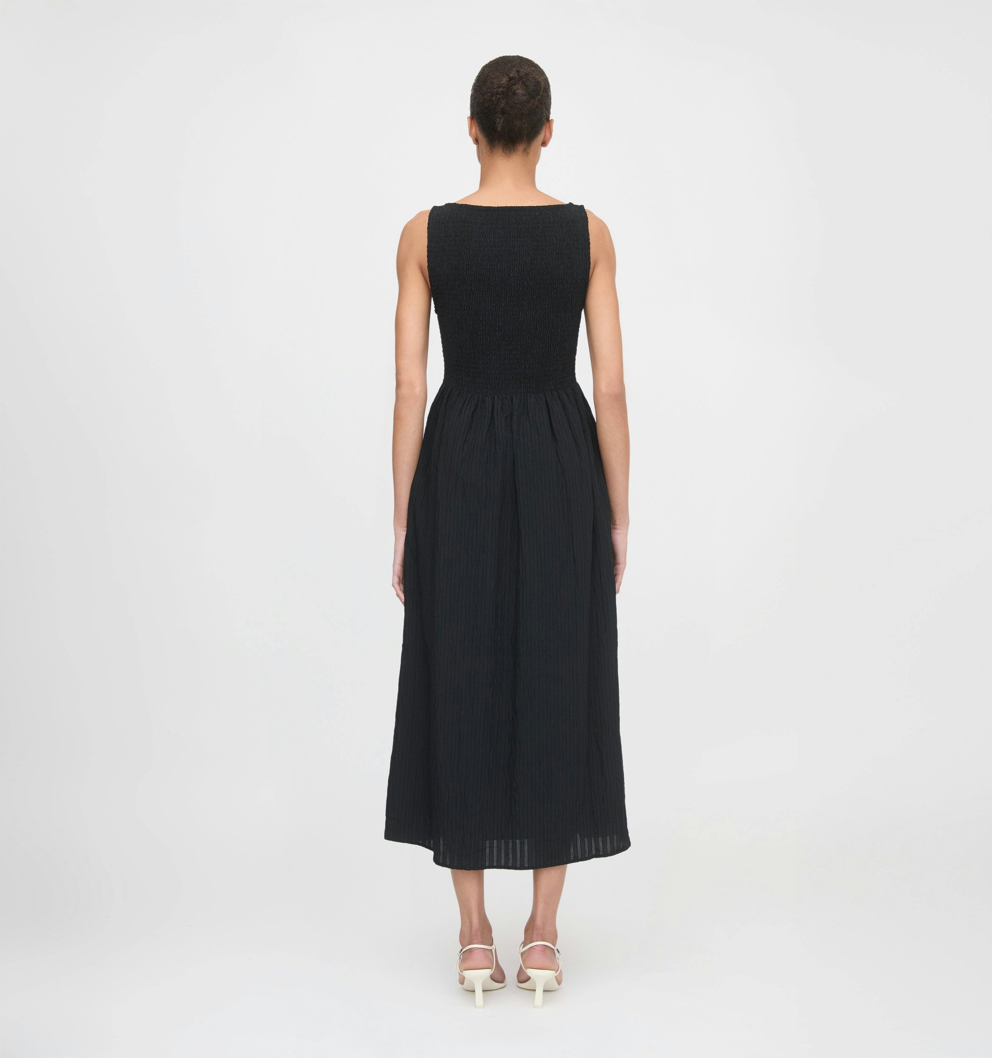 The Cosima Nap Dress - Black Tonal Seersucker