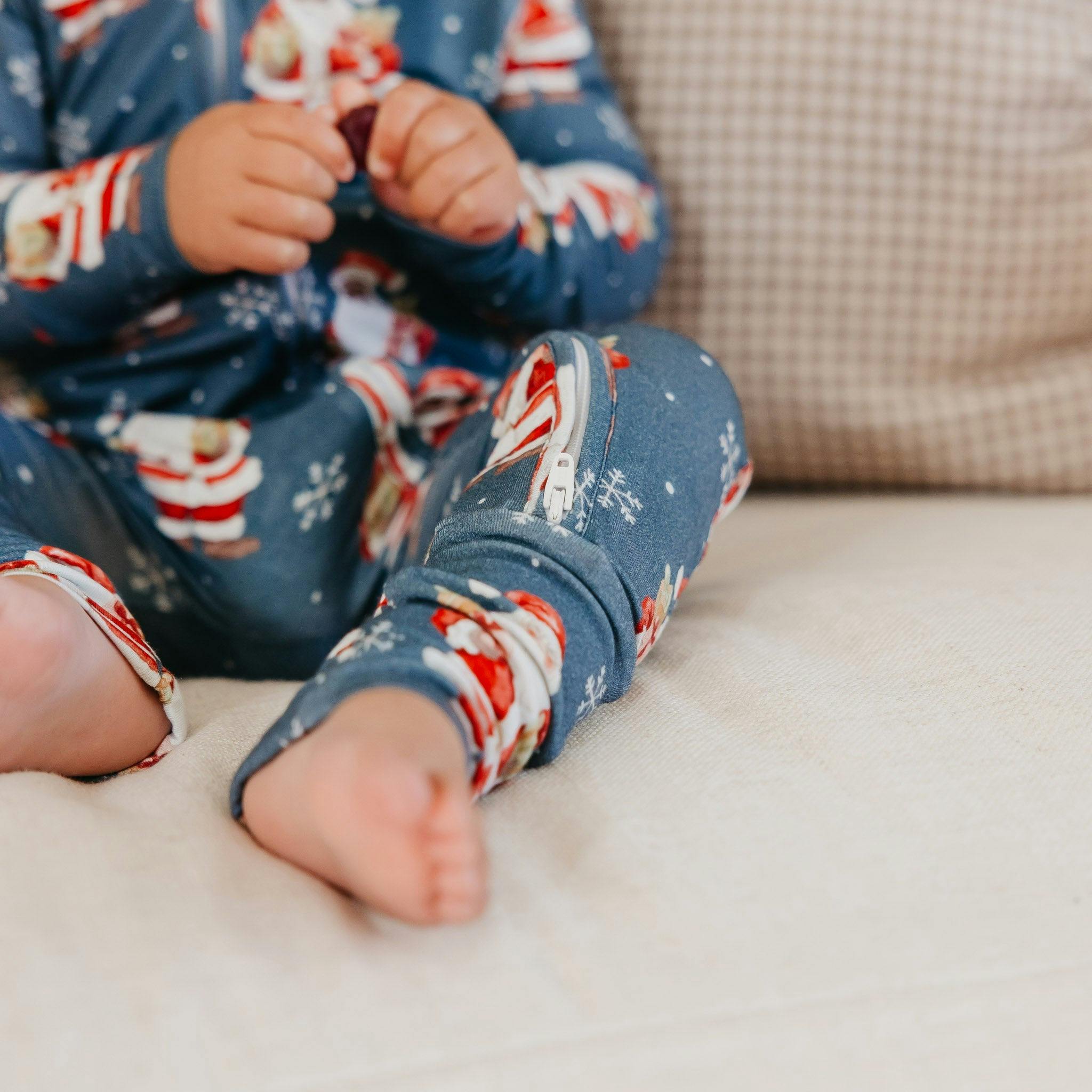 Bamboo Convertible Zip-Up Footie Pajama - Santa Claus