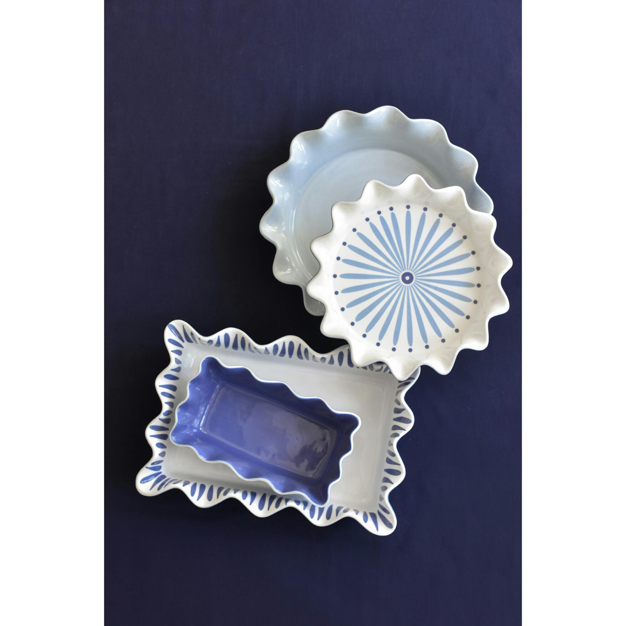 Iris Blue Burst 8 Ruffle Pie Dish