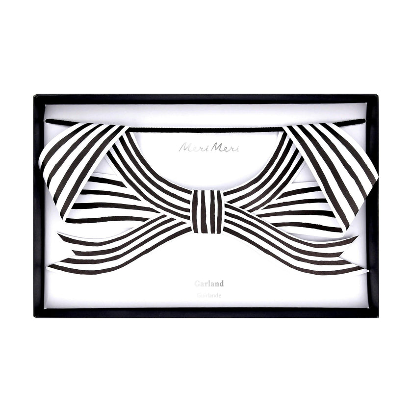 Black & White Stripy Bow Garland