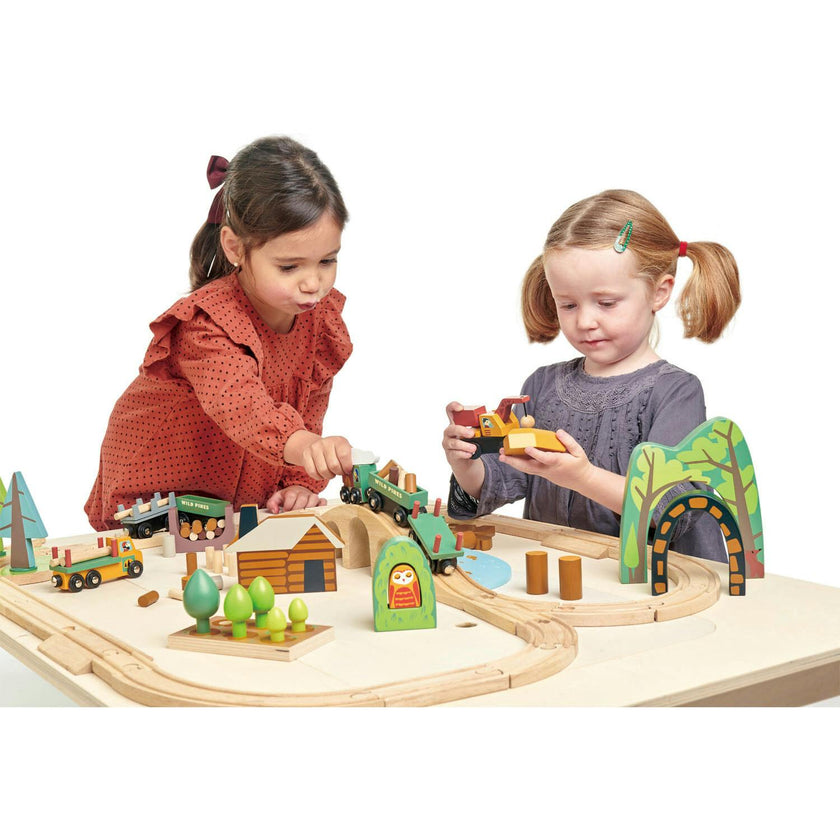Wild Pines Train Set