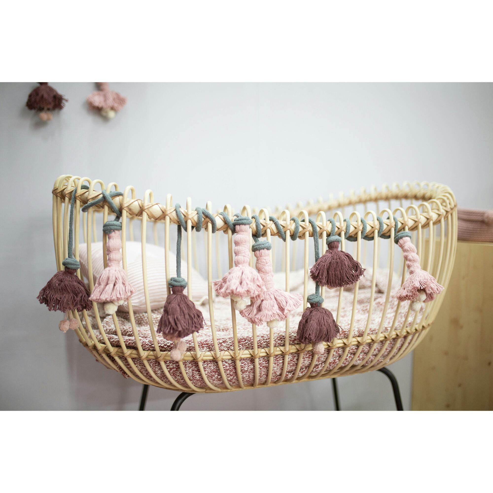 English Garden Garland