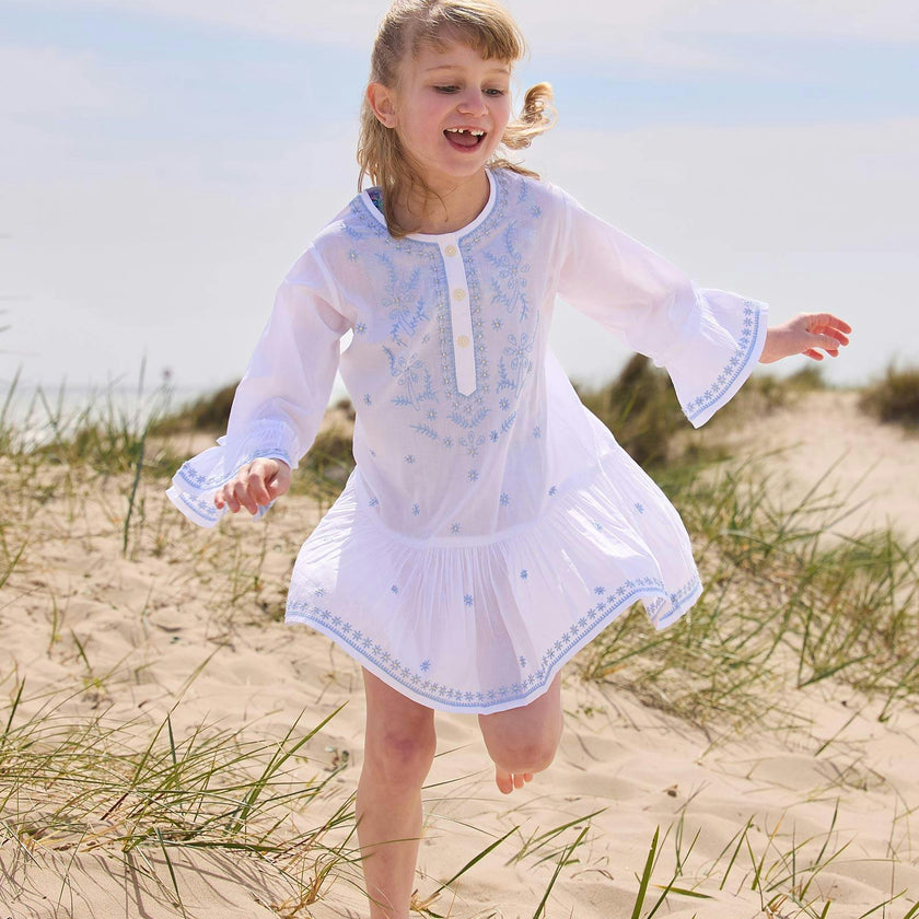 Embroidered Kaftan in White/Blue