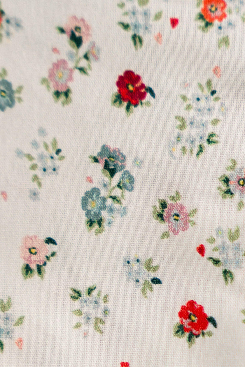 Petite Bouquet Timeless Floral Ruffle Zipper Pouch