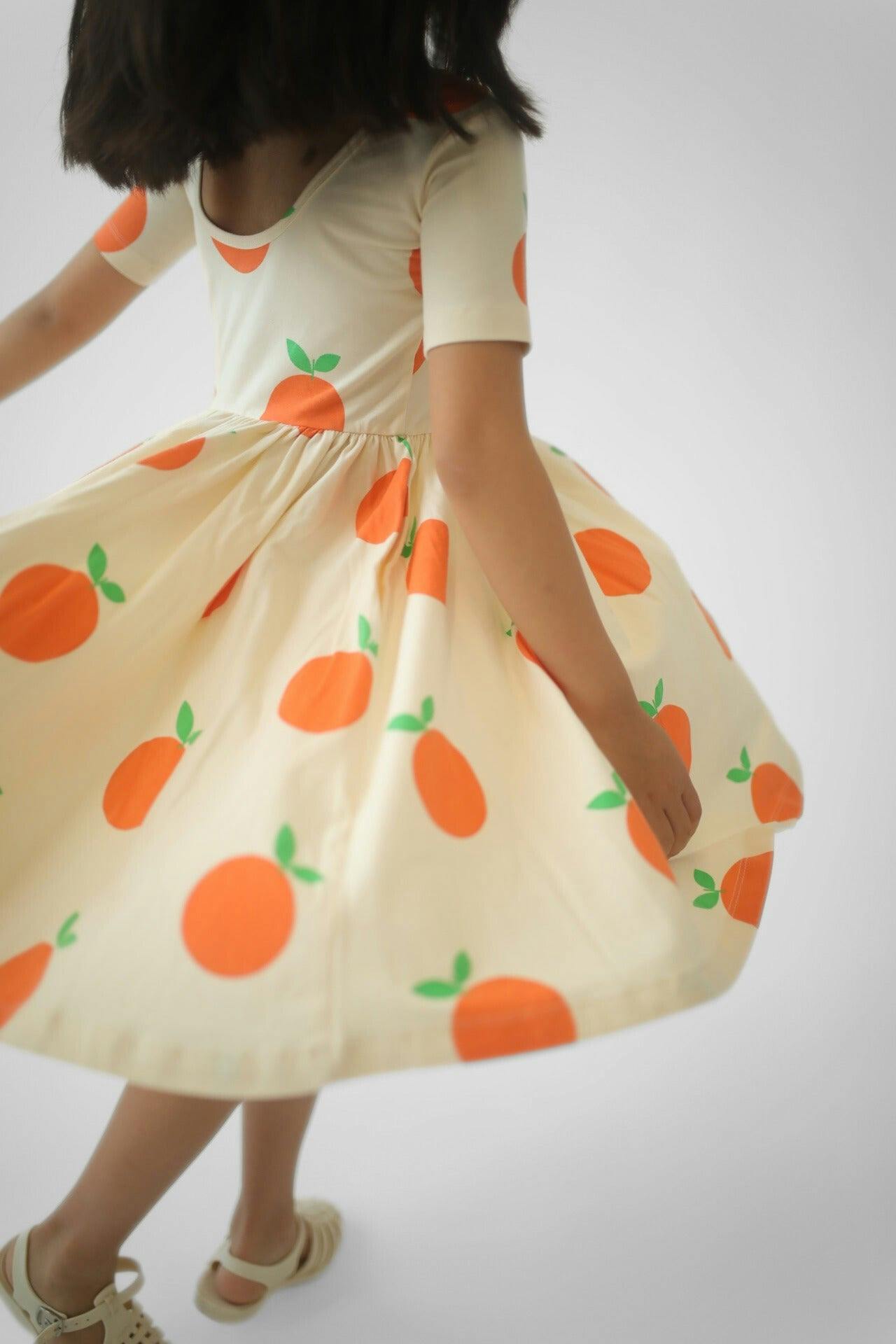 Short Sleeve Twirl Dress in Tangerines