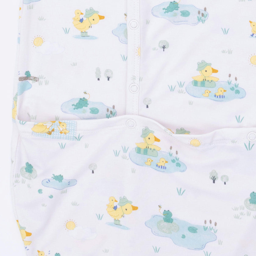 Frog and Duck Pond - Bundle Gown & Knotted Hat