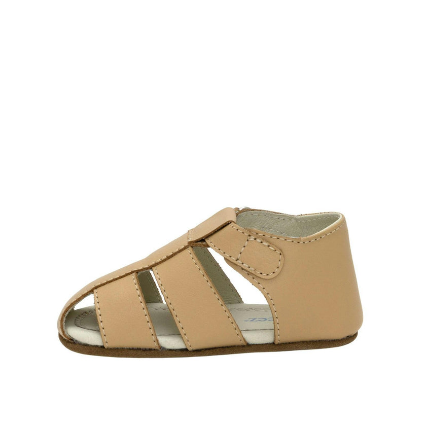 Matthew First Kicks Sandals in Tan